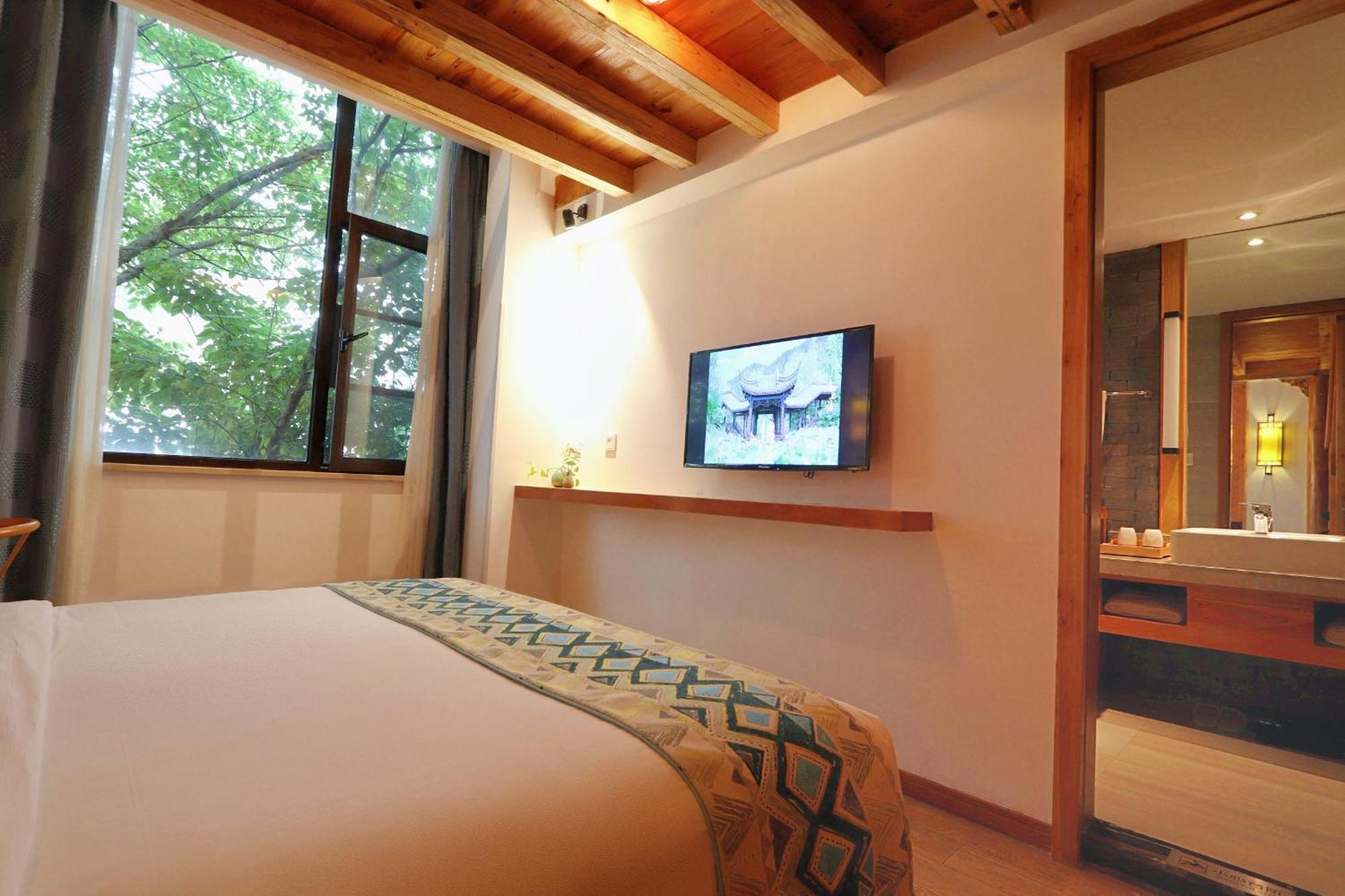 Mild Spring Boutique Hotel Huangshan Exterior photo