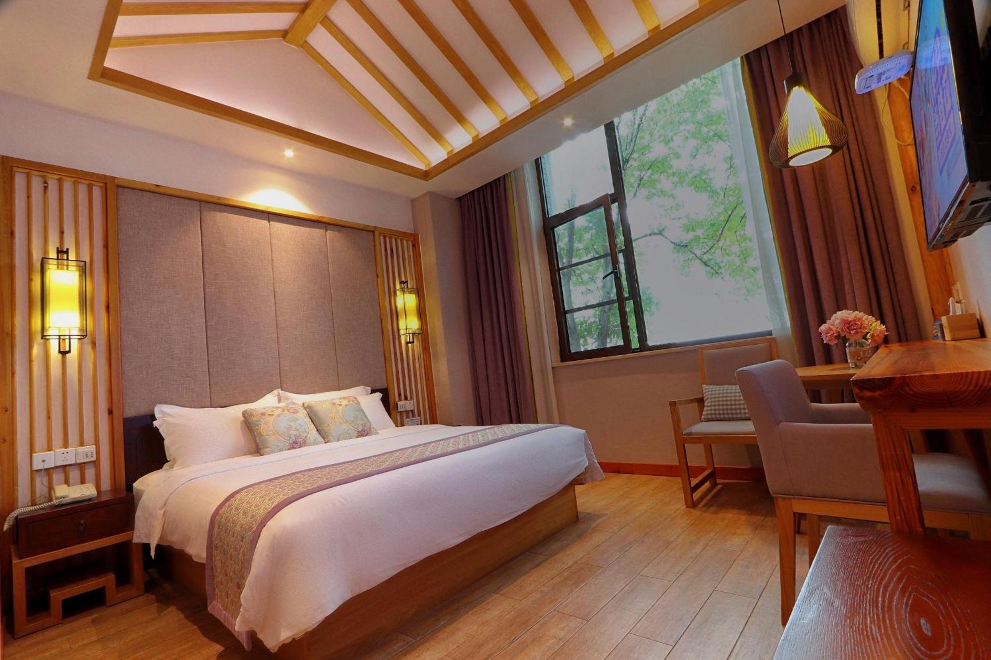 Mild Spring Boutique Hotel Huangshan Exterior photo
